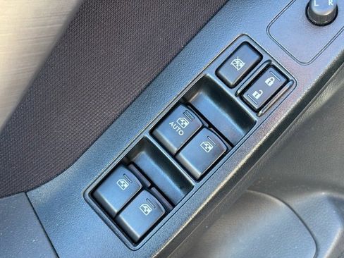 Used 2015 Subaru Forester 2.5i w/ Alloy Wheel Package image 31