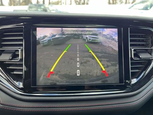 Certified 2022 Dodge Durango R/T w/ Blacktop Package image 32