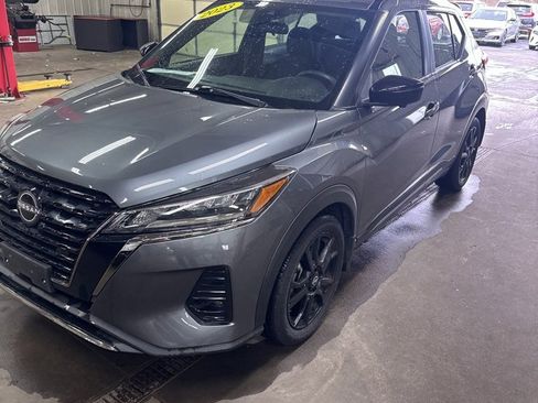 Used 2023 Nissan Kicks SR image 8