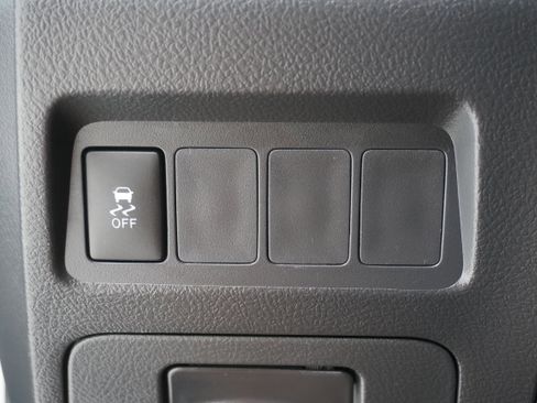 Used 2012 Toyota Matrix S image 18