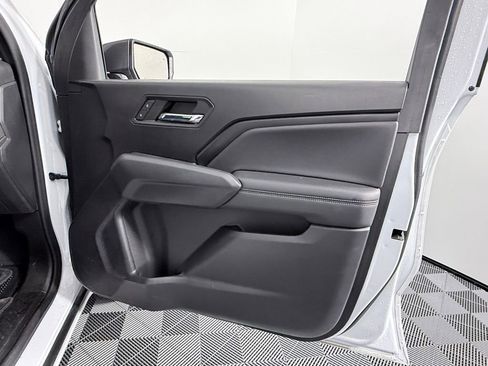 Used 2023 Chevrolet Colorado LT w/ LT Convenience Package II image 10