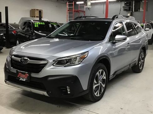 Used 2020 Subaru Outback Limited w/ Tech Package 2 image 1