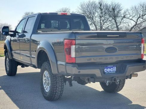 Used 2017 Ford F250 Lariat w/ Lariat Ultimate Package AWD/4WD image 7