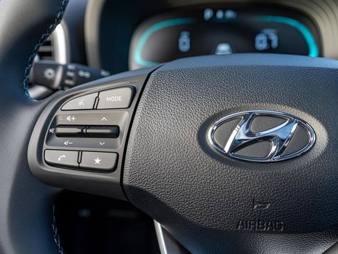 New 2026 Hyundai Venue SEL FWD image 25