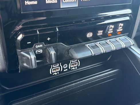 Used 2025 RAM 3500 Lone Star image 23