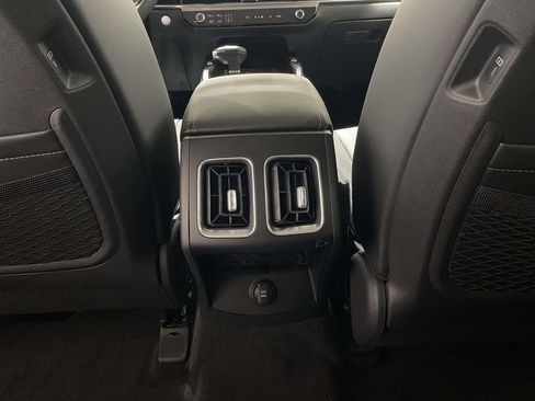 New 2026 Kia Sorento S image 12