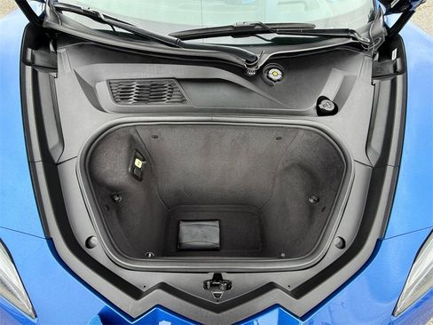 Used 2021 Chevrolet Corvette Stingray Premium Cpe w/ Z51 Performance Package image 24