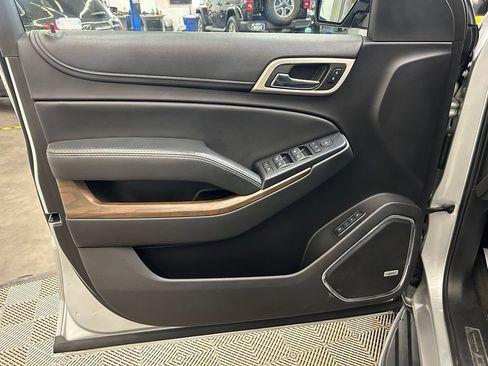 Used 2018 GMC Yukon Denali AWD/4WD image 24