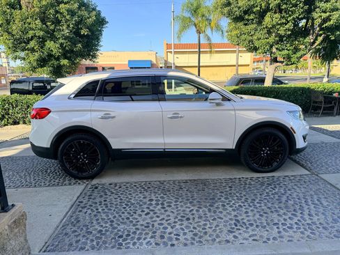 Used 2018 Lincoln MKX Reserve image 4