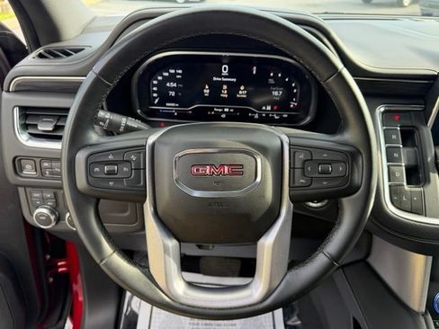 Used 2023 GMC Yukon SLT AWD/4WD image 23