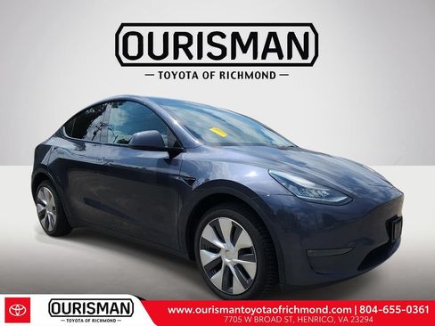 Used 2023 Tesla Model Y Long Range AWD/4WD image 1