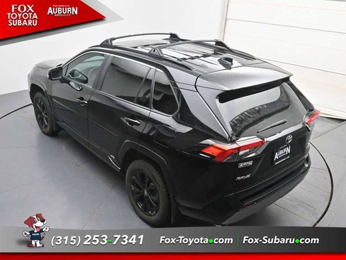 Used 2025 Toyota RAV4 SE w/ Convenience Package AWD/4WD image 28