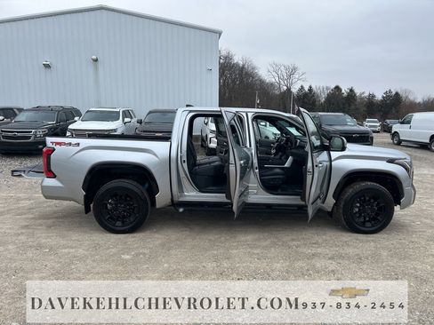 Used 2024 Toyota Tundra Platinum image 33