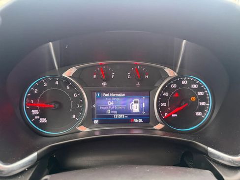 Used 2019 Chevrolet Equinox LT w/ Driver Convenience Package FWD image 17