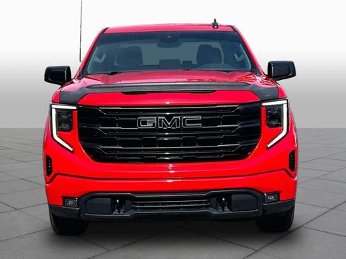 Used 2022 GMC Sierra 1500 Elevation w/ LPO, Elevation Black Package RWD image 4