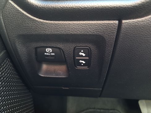 Used 2022 RAM 1500 Big Horn AWD/4WD image 18