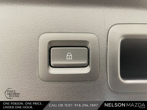 Used 2023 MAZDA CX-30 AWD 2.5 S w/ Preferred Package image 39