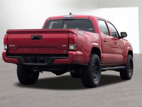 Certified 2022 Toyota Tacoma SR AWD/4WD image 5