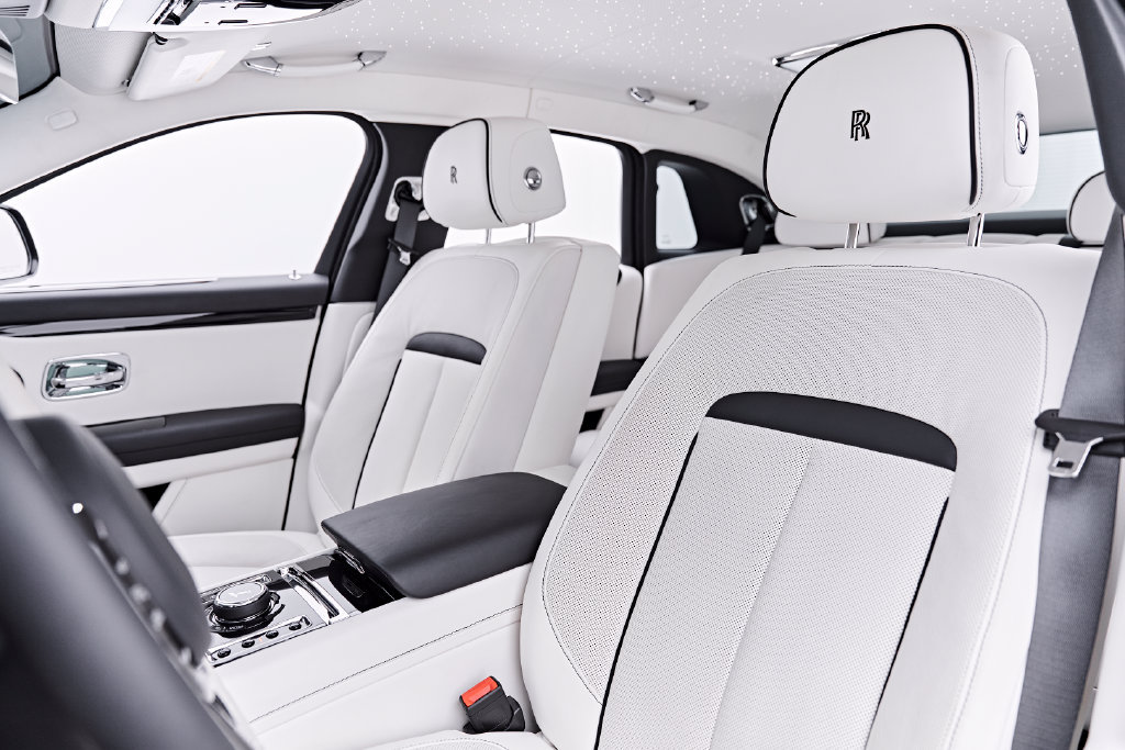 Used 2026 Rolls-Royce Ghost AWD/4WD image 74