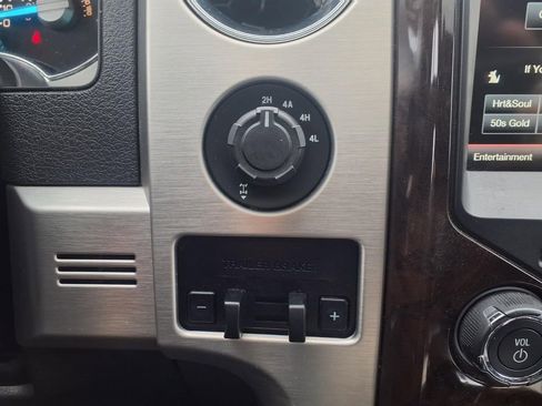 Used 2014 Ford F150 Platinum image 15