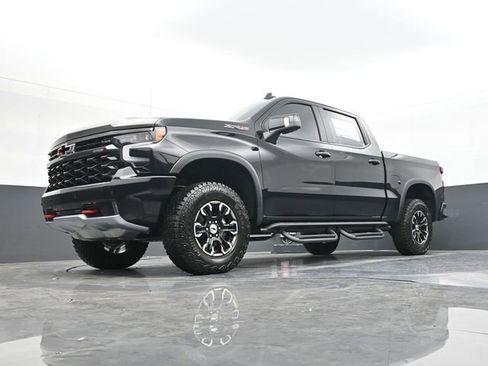 New 2026 Chevrolet Silverado 1500 ZR2 w/ LPO, Utility Wall Package image 49