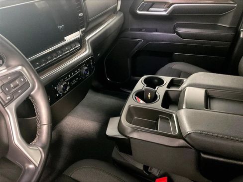Used 2023 Chevrolet Silverado 1500 LT AWD/4WD image 20