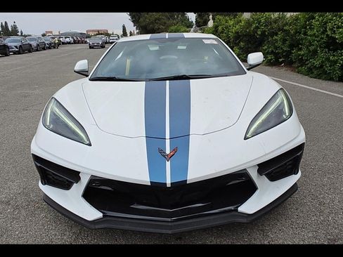 Used 2022 Chevrolet Corvette Stingray Premium Conv w/ Z51 Performance Package RWD image 9