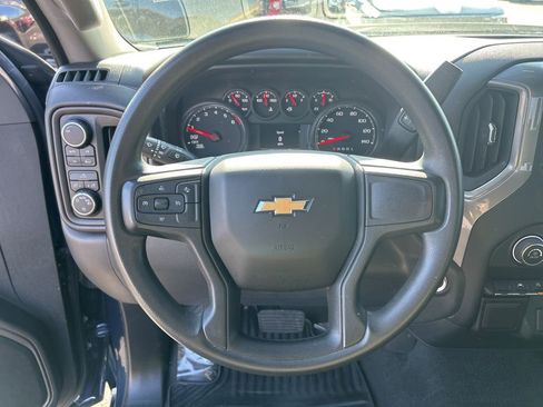 Used 2022 Chevrolet Silverado 1500 Custom image 22