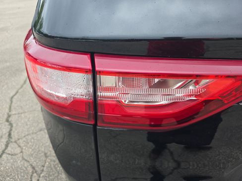 Used 2018 Chevrolet Traverse LT FWD image 36