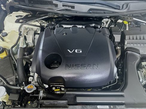 Used 2021 Nissan Maxima SR w/ Sport Mat Group image 35