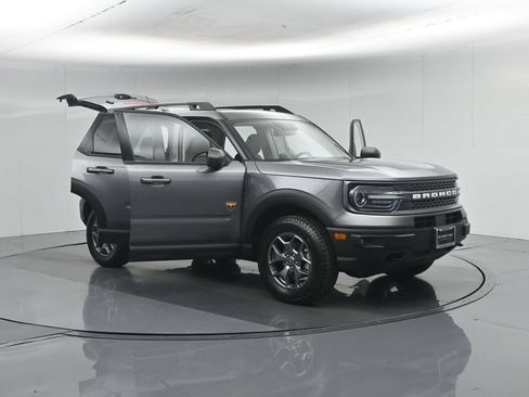 Used 2023 Ford Bronco Sport Badlands w/ Premium Package AWD/4WD image 36