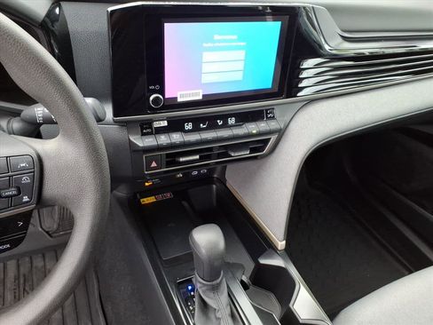 Certified 2025 Toyota Camry LE image 35