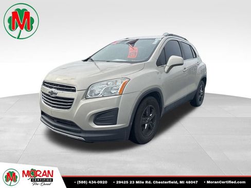 Used 2016 Chevrolet Trax LT w/ LPO, Cargo Package FWD image 1