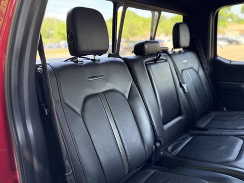 Used 2015 Ford F150 Platinum w/ Equipment Group 701A Luxury AWD/4WD image 20