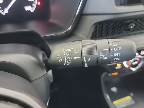 Used 2025 Honda CR-V Sport-L image 28