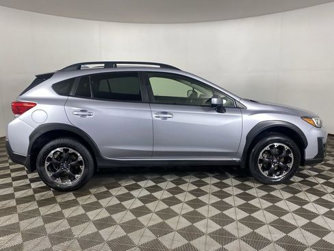 Used 2023 Subaru Crosstrek 2.0i Premium image 4
