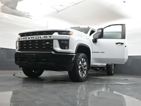 Used 2022 Chevrolet Silverado 2500 Custom w/ Custom Convenience Package image 43
