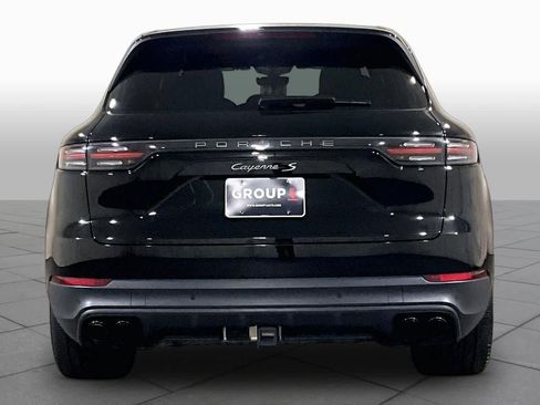 Used 2023 Porsche Cayenne S Platinum AWD/4WD image 4