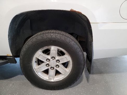 Used 2014 GMC Yukon XL SLT AWD/4WD image 12