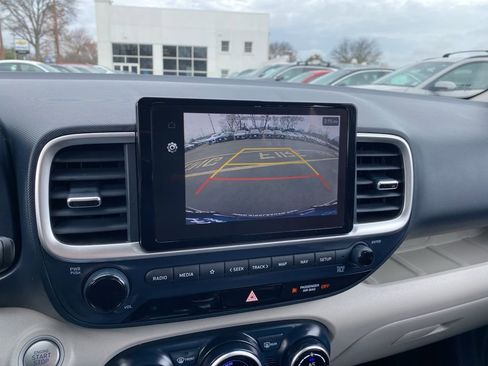 Certified 2023 Hyundai Venue Limited image 11