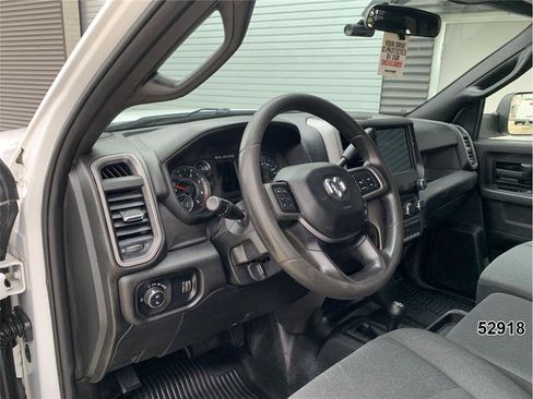Used 2022 RAM 5500 Tradesman w/ Chrome Appearance Group AWD/4WD image 25