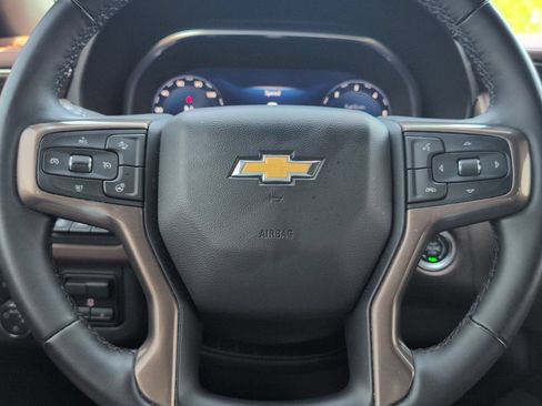 Used 2024 Chevrolet Suburban High Country AWD/4WD image 12