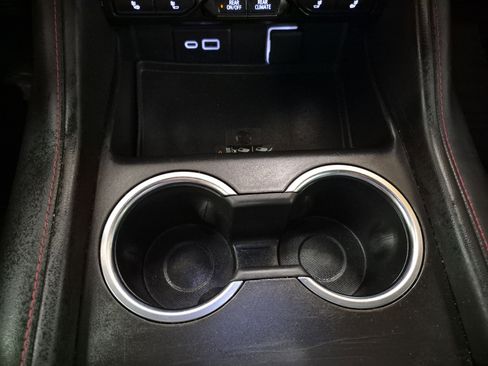 Used 2022 Chevrolet Tahoe RST w/ Sport Performance Package RWD image 31