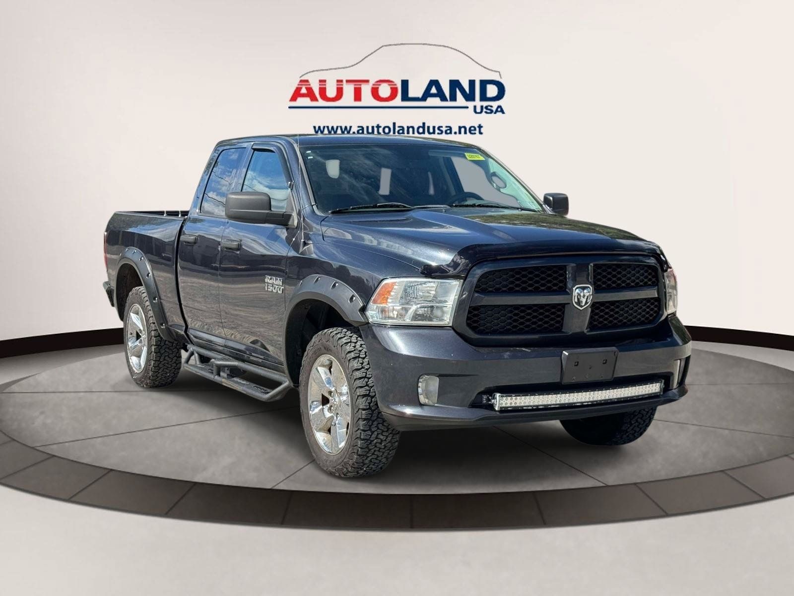Used 2014 RAM 1500 Express AWD/4WD image 2