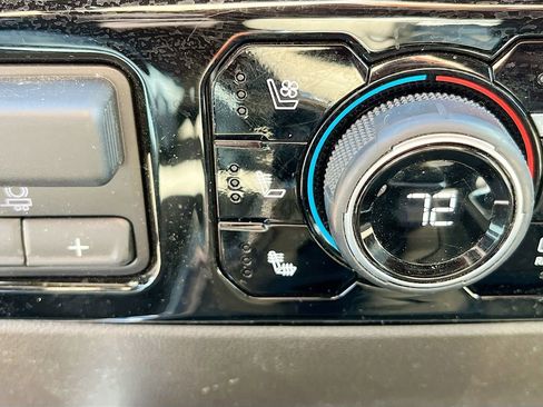 Used 2023 Chevrolet Silverado 1500 LTZ image 21