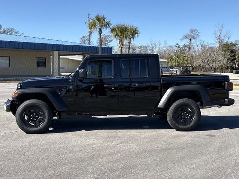 New 2026 Jeep Gladiator Sport image 2