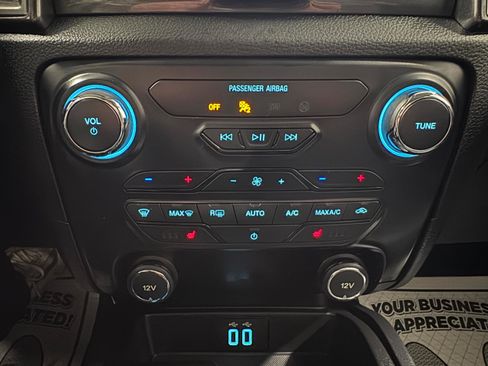 Used 2020 Ford Ranger Lariat w/ Equipment Group 501A Mid image 17