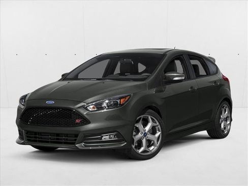 Used 2016 Ford Focus ST w/ Equipment Group 402A image 1