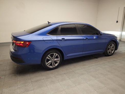 Used 2023 Volkswagen Jetta SE FWD image 10
