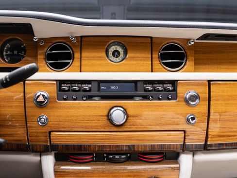 Used 2010 Rolls-Royce Phantom Drophead Coupe image 87